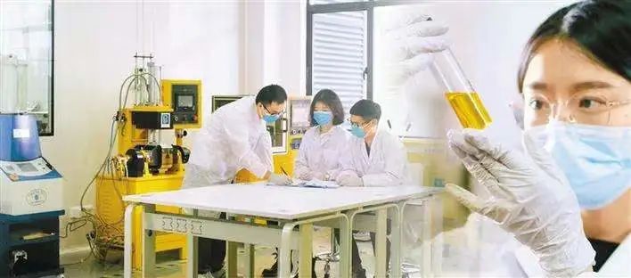 媒體報道 | “72次飛行送檢”背后——電子材料院要做鏈接產業上下游的“連通閥”“助推器”